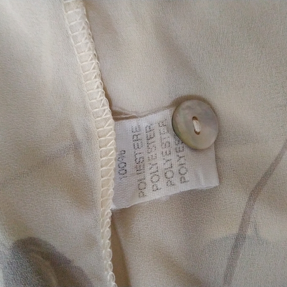 Button down Shirt - Picture 9 of 9